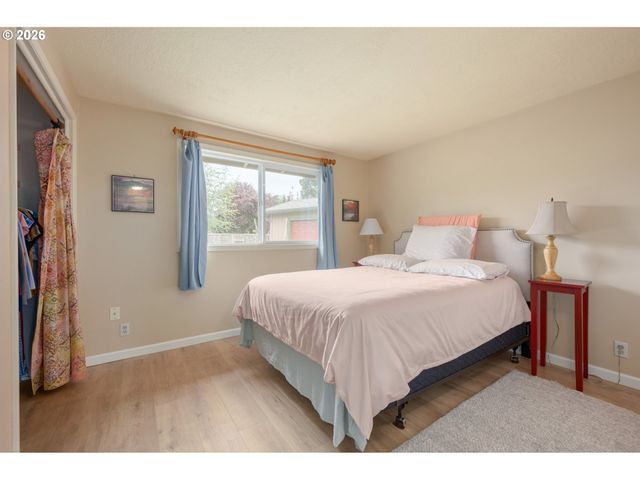 2154 PRINCETON Dr, Eugene, OR 97405