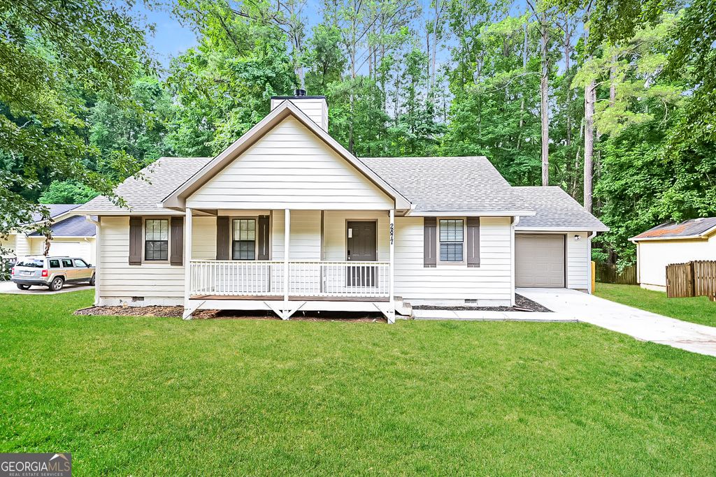 2877 Old South Drive, Jonesboro, GA 30236