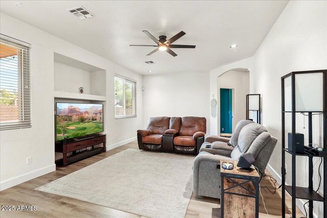 462 W MYRTLE Drive, Chandler, AZ 85248