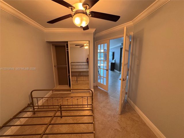 2401 Collins Ave 1807, Miami Beach, FL 33140