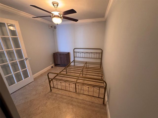 2401 Collins Ave 1807, Miami Beach, FL 33140