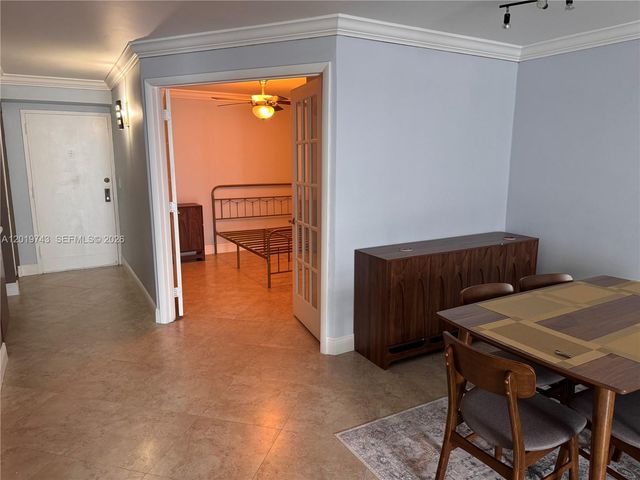 2401 Collins Ave 1807, Miami Beach, FL 33140