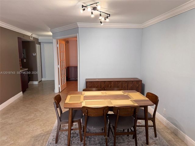 2401 Collins Ave 1807, Miami Beach, FL 33140