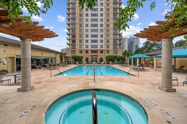 1100 Uptown Park Boulevard 23, Houston, TX 77056