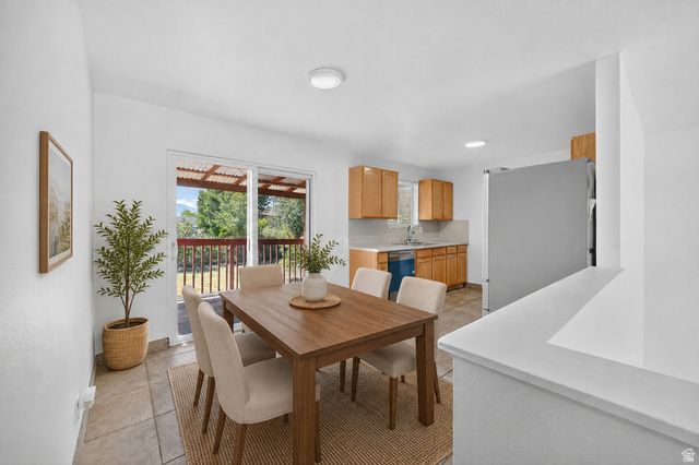 6166 S CUMULUS CIR, Kearns, UT 84118
