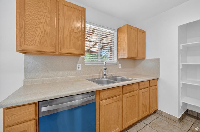 6166 S CUMULUS CIR, Kearns, UT 84118