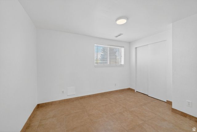 6166 S CUMULUS CIR, Kearns, UT 84118