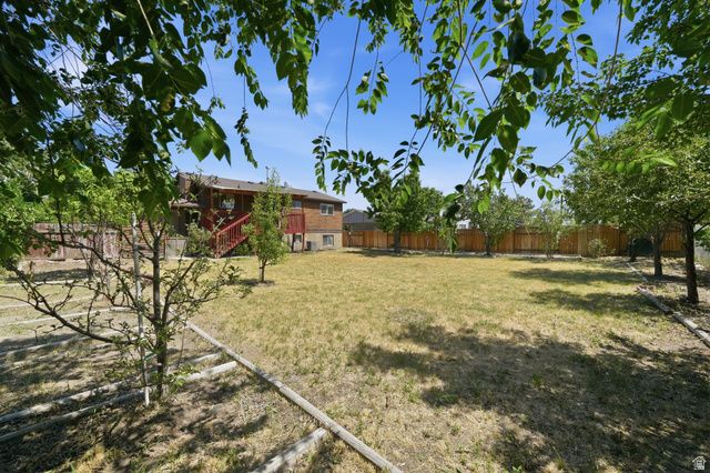6166 S CUMULUS CIR, Kearns, UT 84118