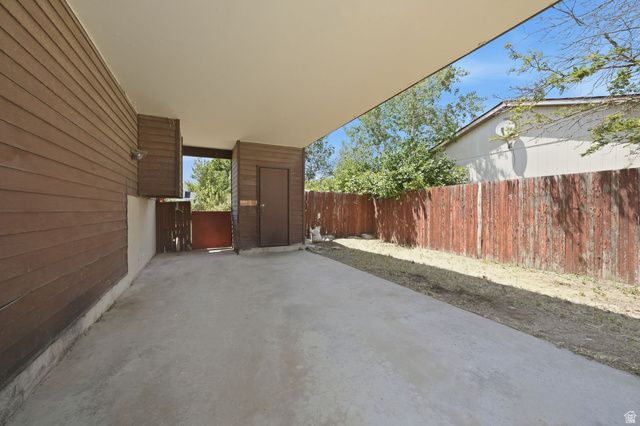 6166 S CUMULUS CIR, Kearns, UT 84118