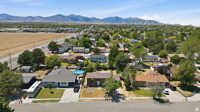 6166 S CUMULUS CIR, Kearns, UT 84118