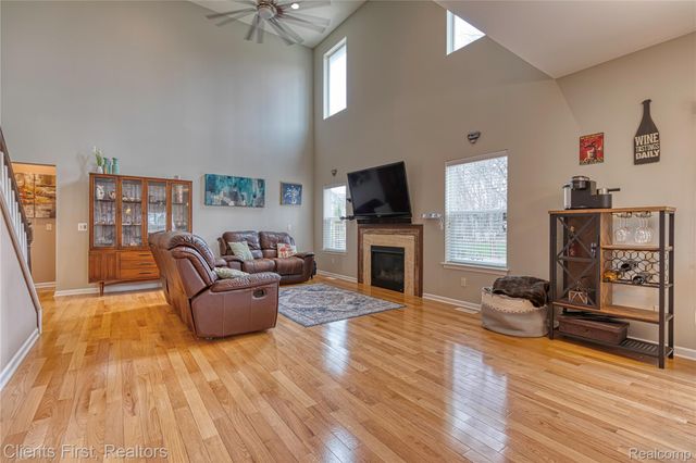 1291 Courtney Court, Hartland Township, MI 48353