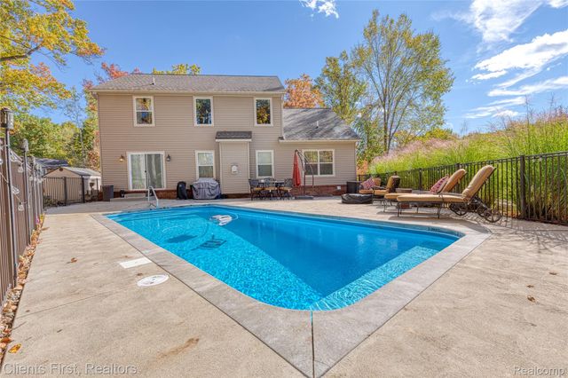 1291 Courtney Court, Hartland Township, MI 48353