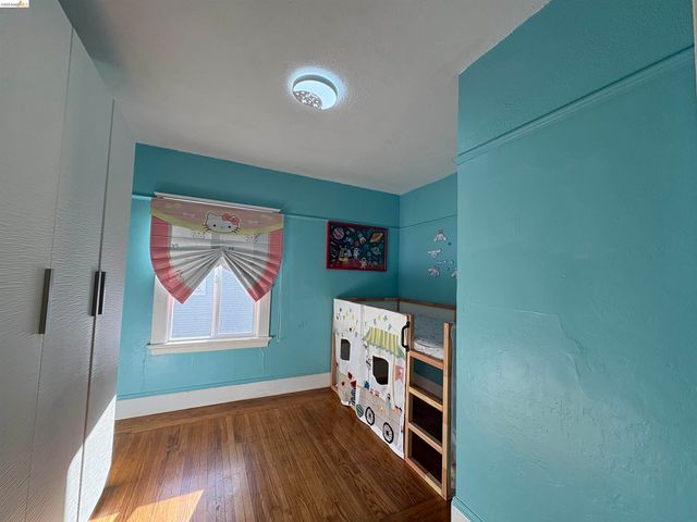 2021 Mitchell St, Oakland, CA 94601