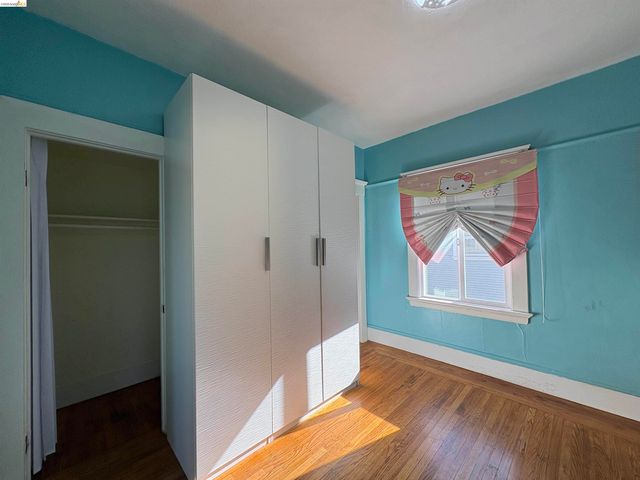 2021 Mitchell St, Oakland, CA 94601