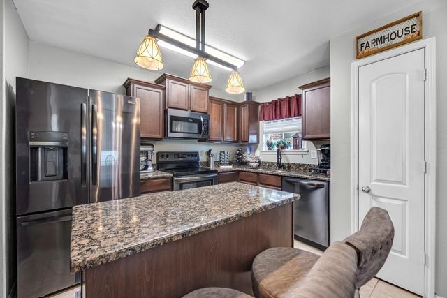 405 Hawks View Drive, La Marque, TX 77568