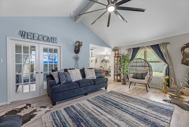 405 Hawks View Drive, La Marque, TX 77568