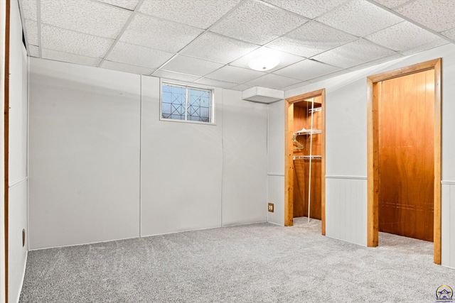 4310 NW 46th ST, Topeka, KS 66618
