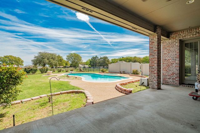 15557 County Road 4052, Kemp, TX 75143