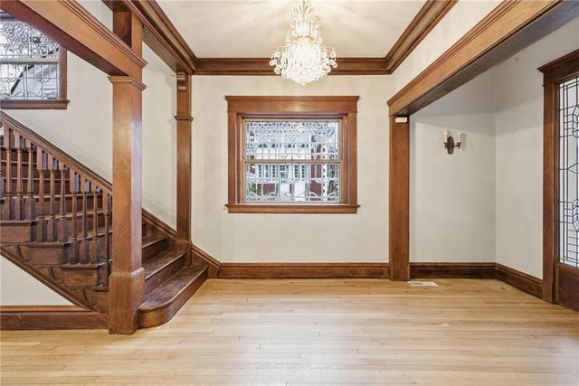 3516 Charlotte Street, Kansas City, MO 64109