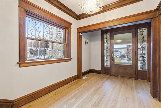 3516 Charlotte Street, Kansas City, MO 64109