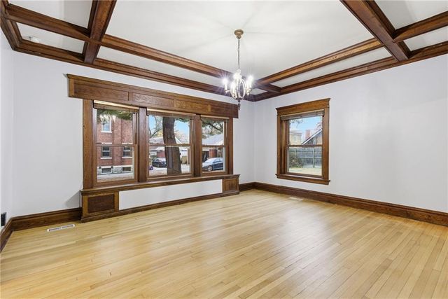 3516 Charlotte Street, Kansas City, MO 64109