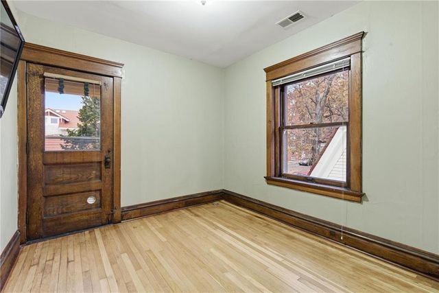 3516 Charlotte Street, Kansas City, MO 64109