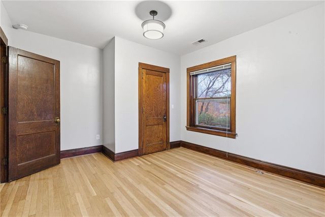 3516 Charlotte Street, Kansas City, MO 64109