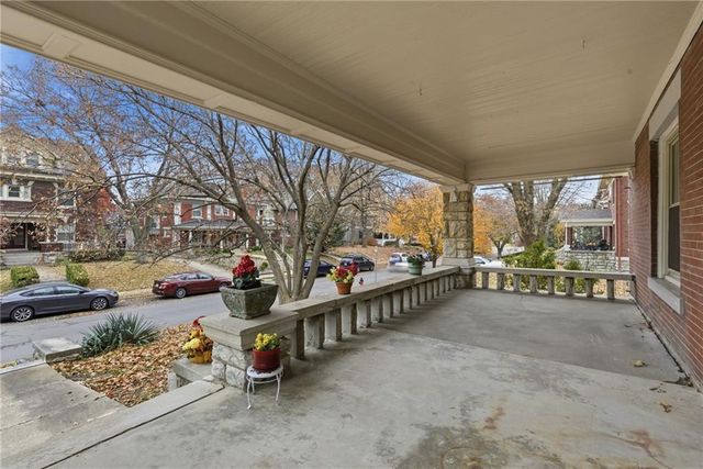 3516 Charlotte Street, Kansas City, MO 64109