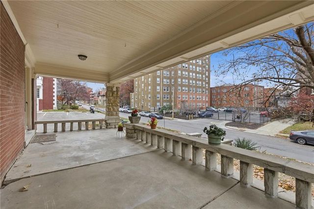 3516 Charlotte Street, Kansas City, MO 64109