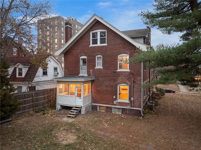 3516 Charlotte Street, Kansas City, MO 64109