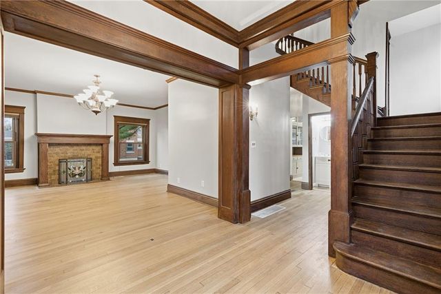 3516 Charlotte Street, Kansas City, MO 64109