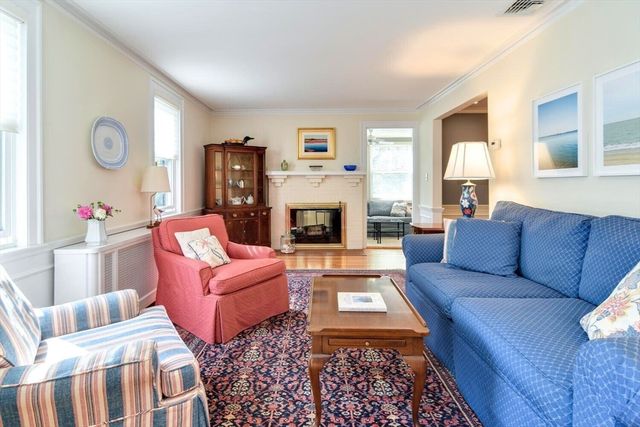 15 Selden Street, Newton, MA 02468