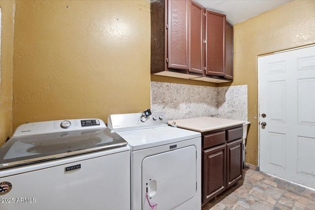 9245 S 4TH Avenue, Phoenix, AZ 85041