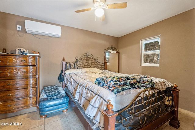 9245 S 4TH Avenue, Phoenix, AZ 85041