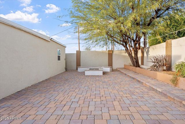 9245 S 4TH Avenue, Phoenix, AZ 85041