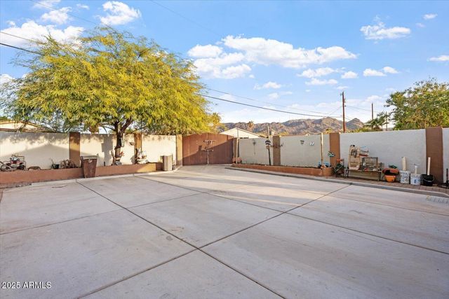 9245 S 4TH Avenue, Phoenix, AZ 85041