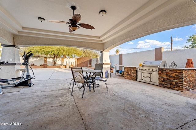 9245 S 4TH Avenue, Phoenix, AZ 85041