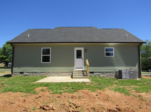 470 Crescent Factory Rd, Lawrenceburg, TN 38464