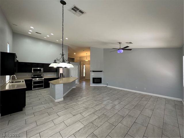 6325 Heather Creek Place, Las Vegas, NV 89122