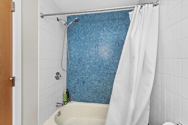 24 Bay State Rd 5, Cambridge, MA 02138