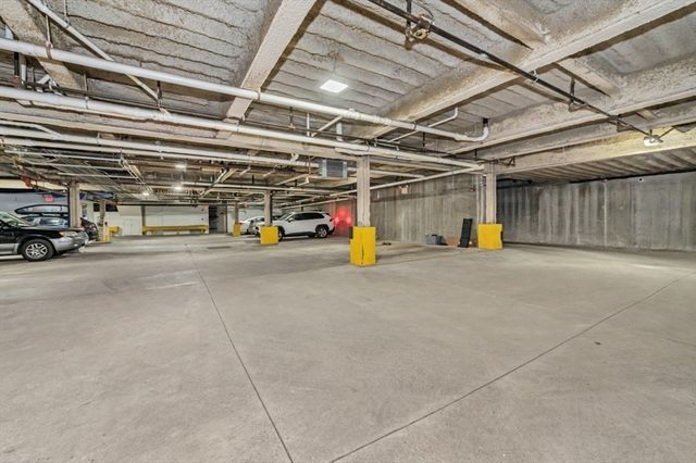 24 Bay State Rd 5, Cambridge, MA 02138