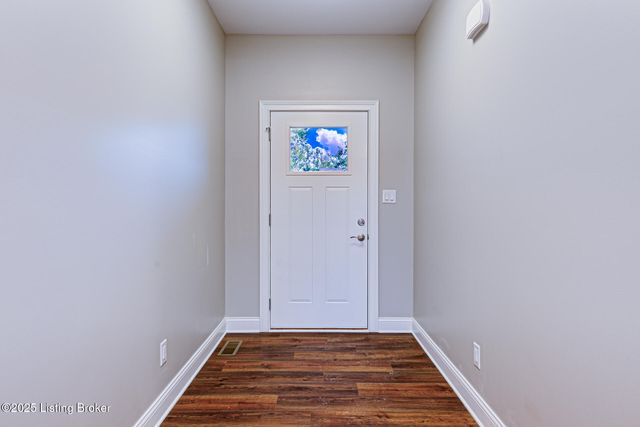 4412 Stone Wynde Dr, Louisville, KY 40272