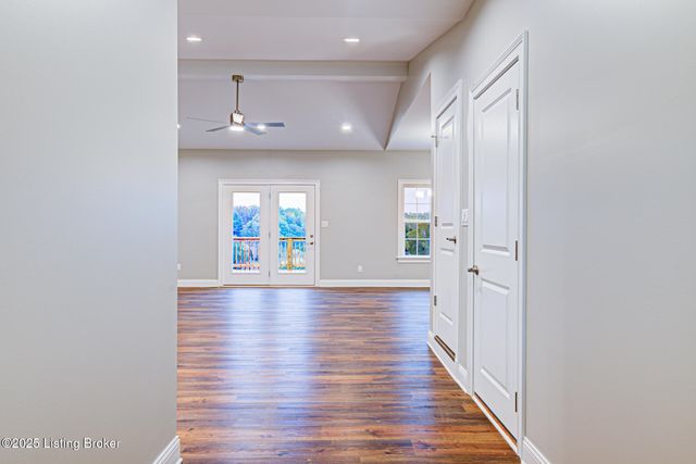 4412 Stone Wynde Dr, Louisville, KY 40272