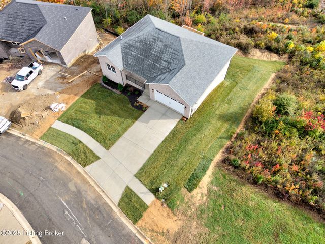 4412 Stone Wynde Dr, Louisville, KY 40272