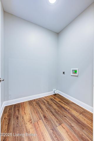 4412 Stone Wynde Dr, Louisville, KY 40272