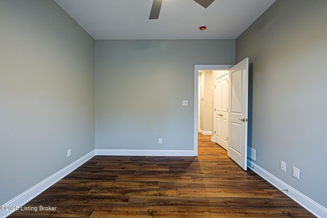 4412 Stone Wynde Dr, Louisville, KY 40272