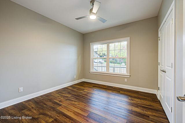 4412 Stone Wynde Dr, Louisville, KY 40272