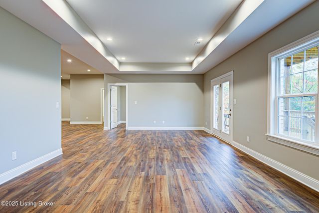 4412 Stone Wynde Dr, Louisville, KY 40272