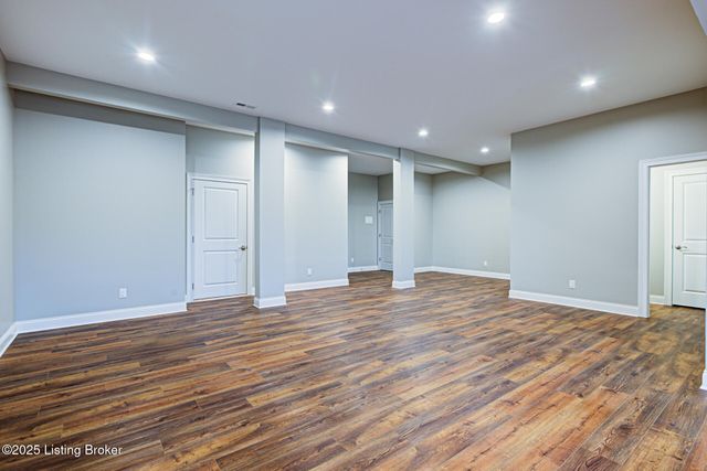 4412 Stone Wynde Dr, Louisville, KY 40272