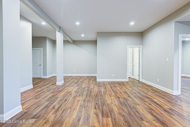 4412 Stone Wynde Dr, Louisville, KY 40272